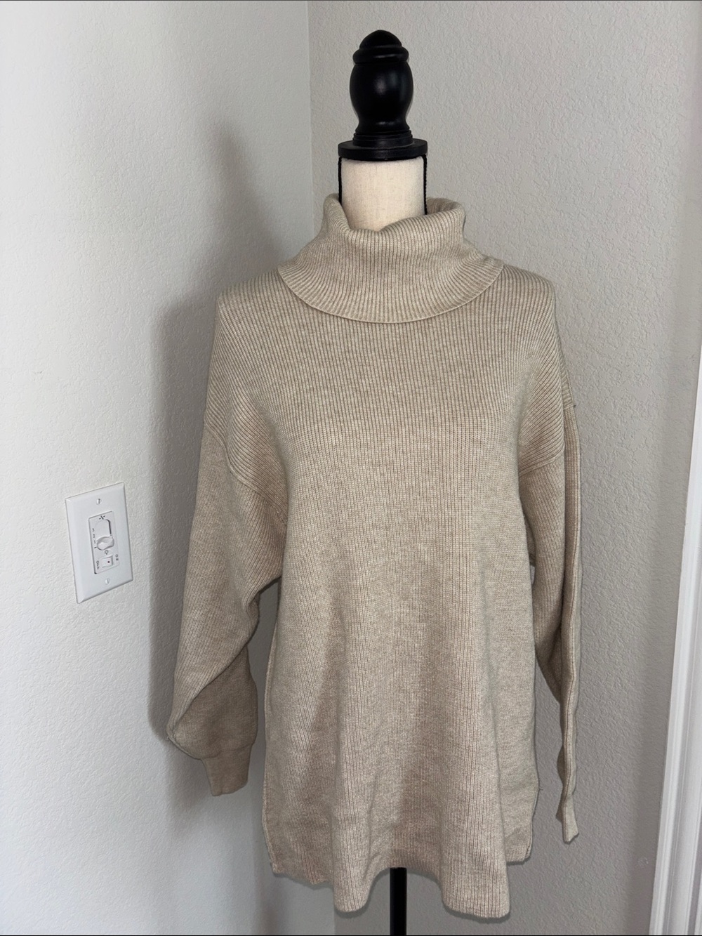 Free People Cream Sweater 🤍☕️